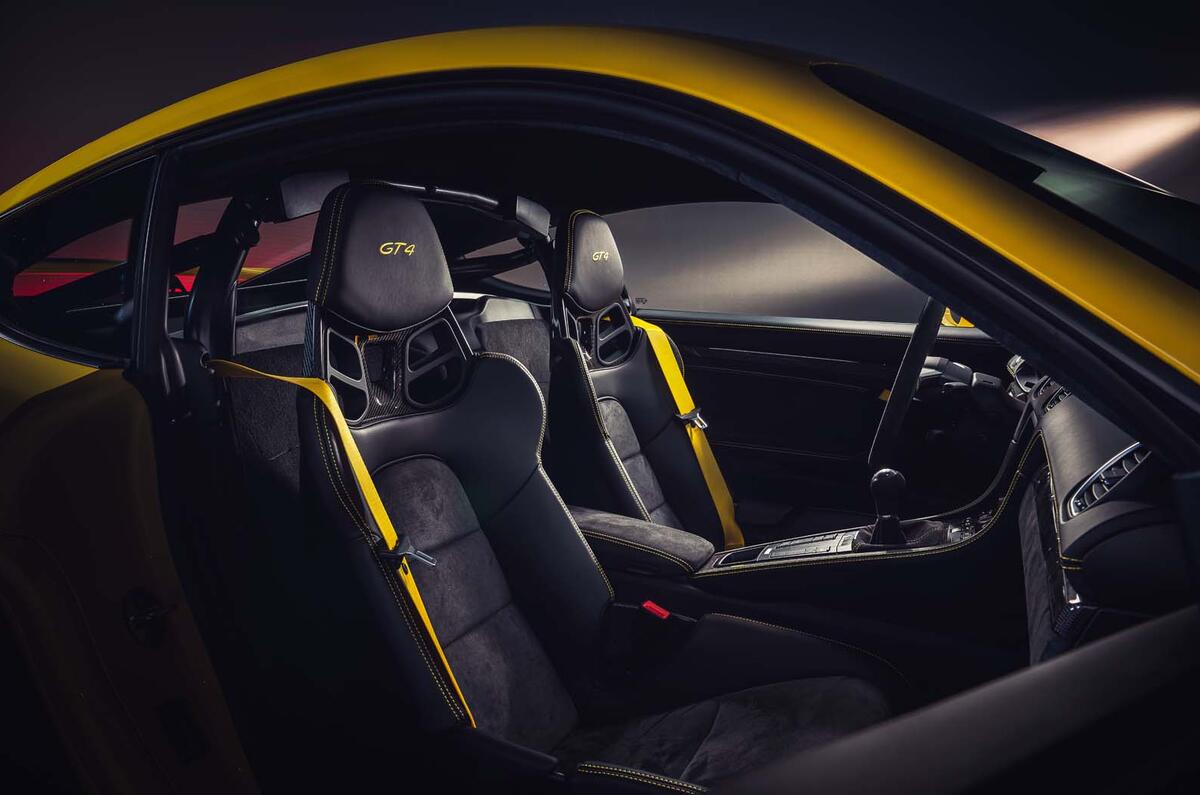 New 2019 Porsche 718 Spyder and GT4 revealed
