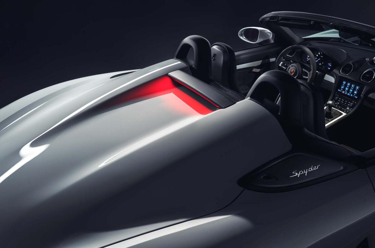 New 2019 Porsche 718 Spyder and GT4 revealed