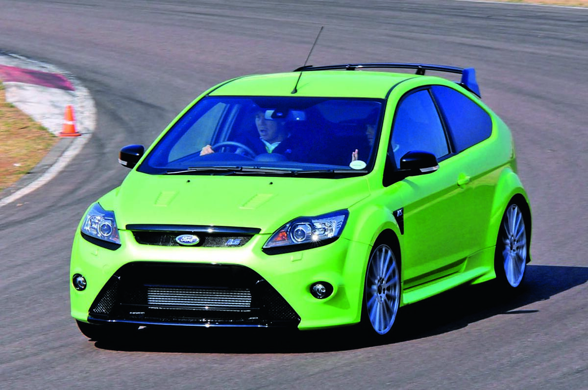 2020 Ford Focus Rs To Have 400bhp 425lb Ft Mild Hybrid Powertrain