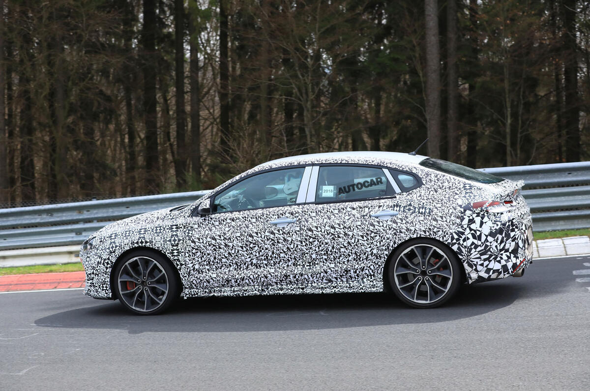 Hyundai i30 N Fastback: new pictures of 2019 model at 'Ring