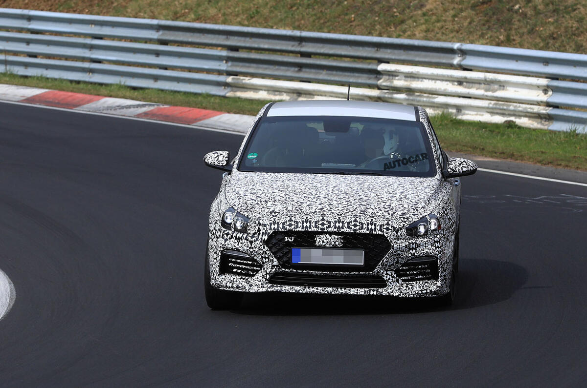 Hyundai i30 N Fastback: new pictures of 2019 model at 'Ring