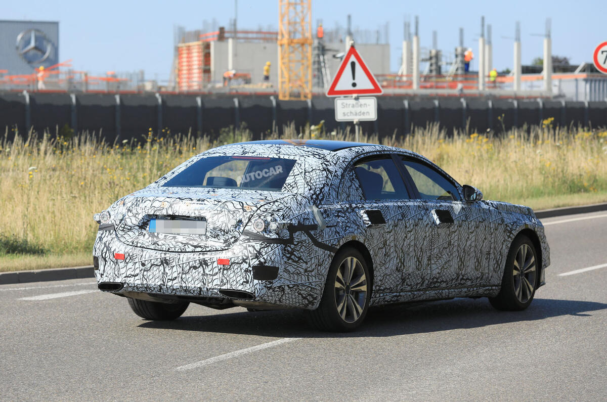 Mercedes-Benz S-Class 