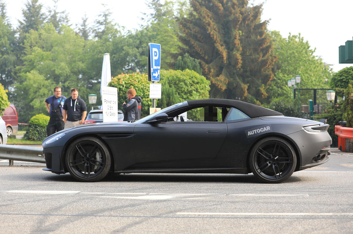 Aston Martin DBS Superleggera
