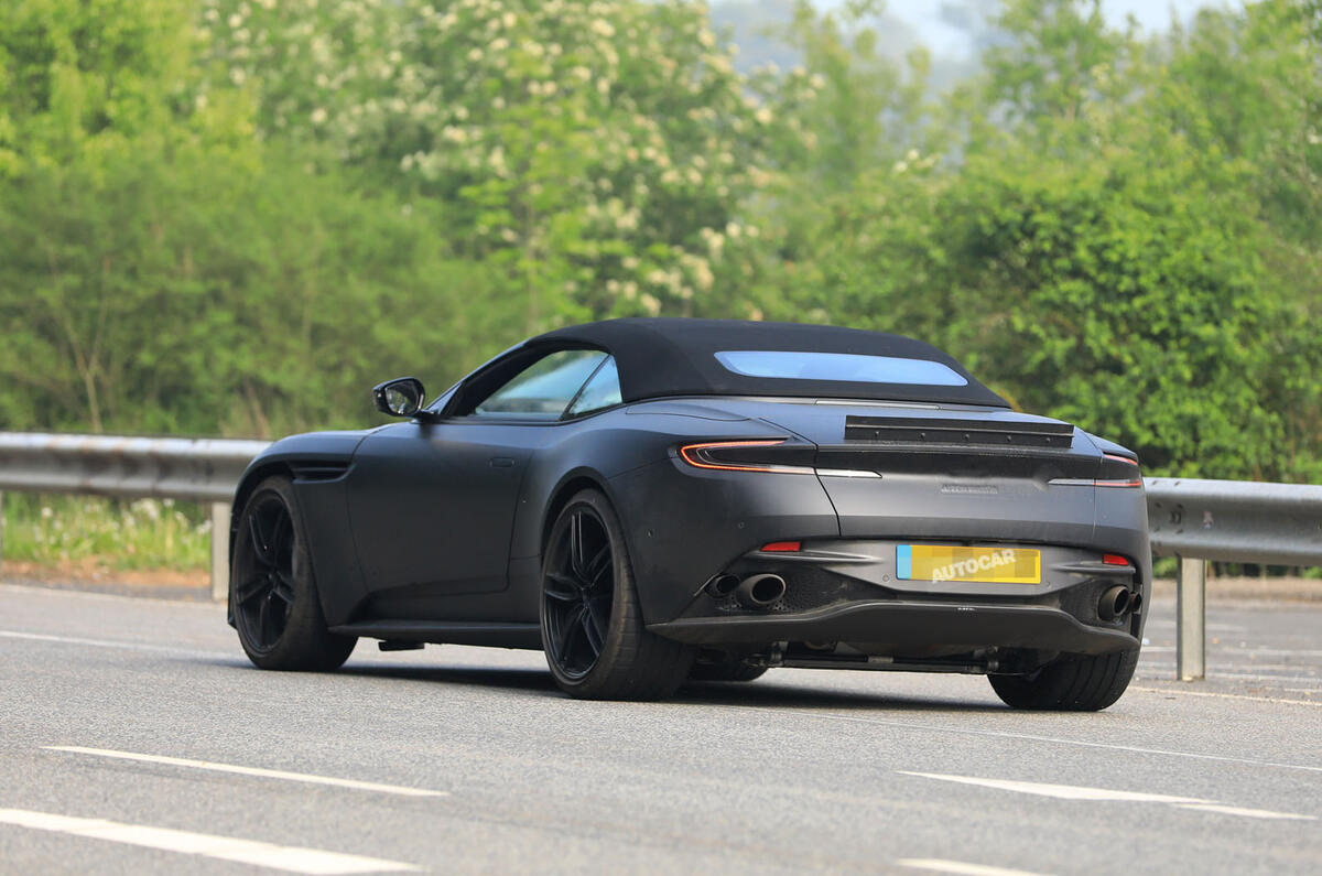 Aston Martin DBS Superleggera