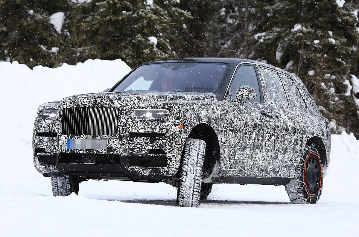 Rolls-Royce Cullinan tests with production bodywork