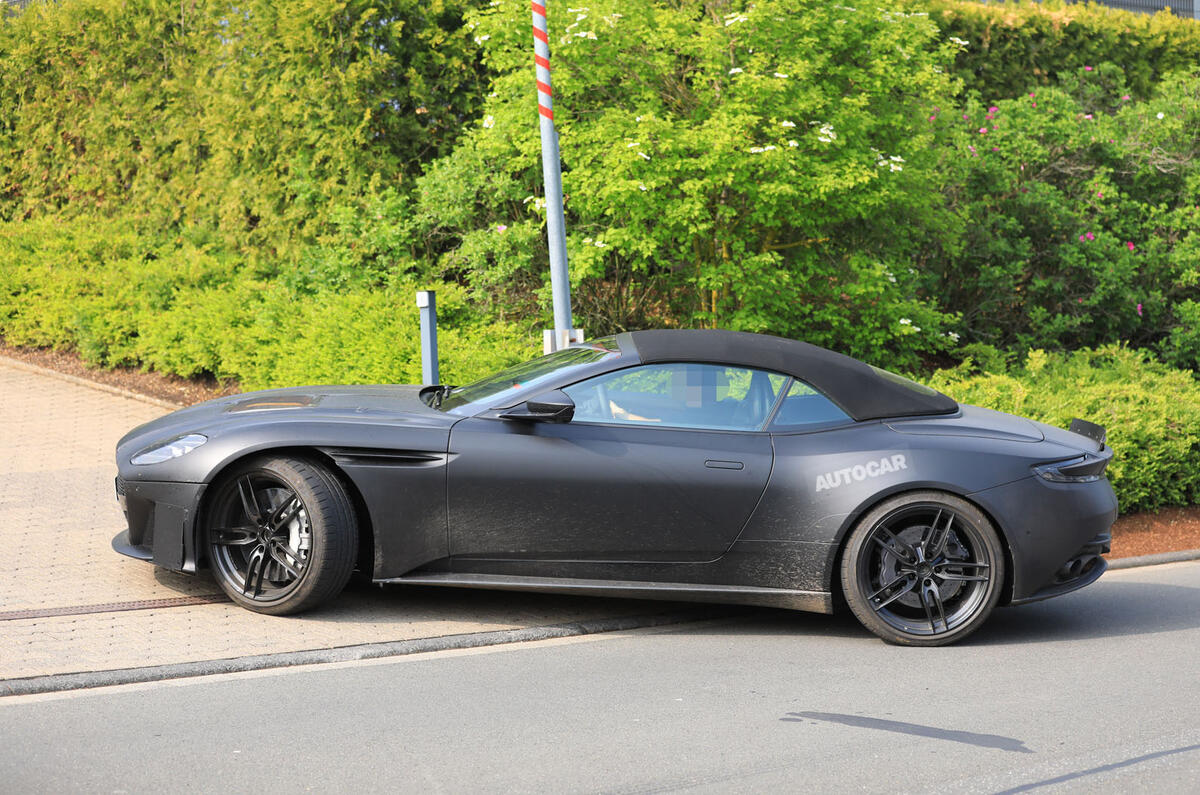 Aston Martin DBS Superleggera