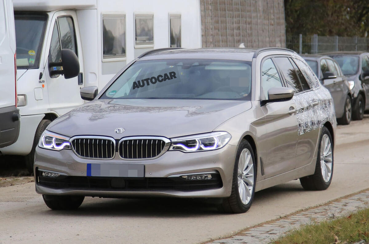 2017 BMW 5 Series Touring spotted almost undisguised