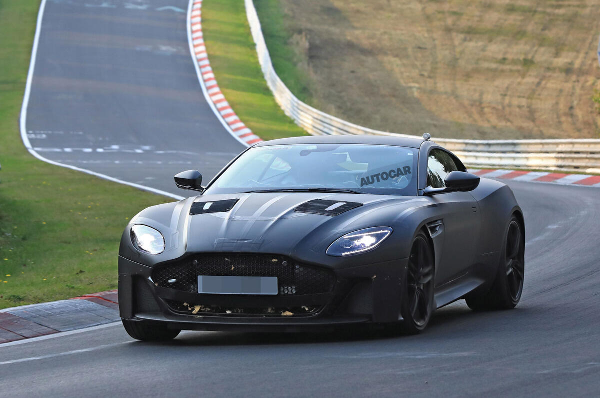 Aston Martin Vanquish to become hardcore V12 supercar in 2018