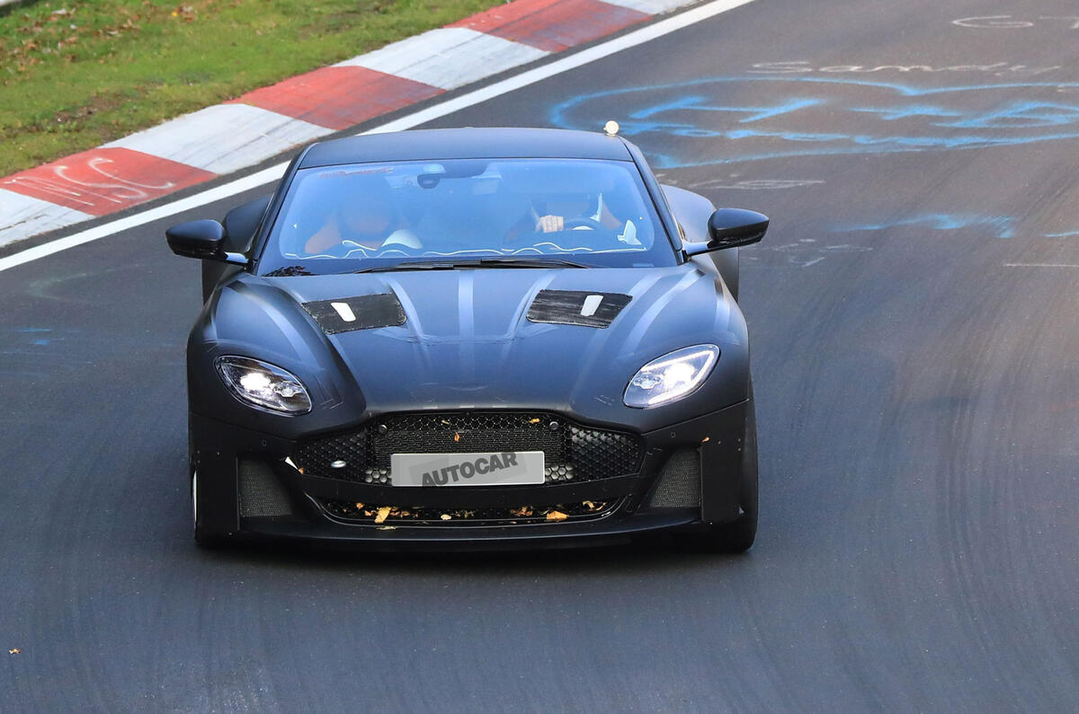 Aston Martin Vanquish to become hardcore V12 supercar in 2018