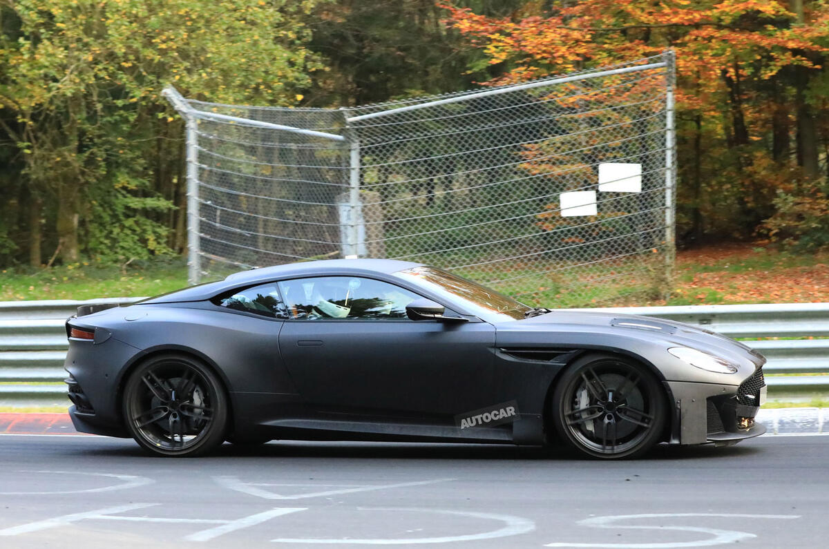 Aston Martin Vanquish to become hardcore V12 supercar in 2018