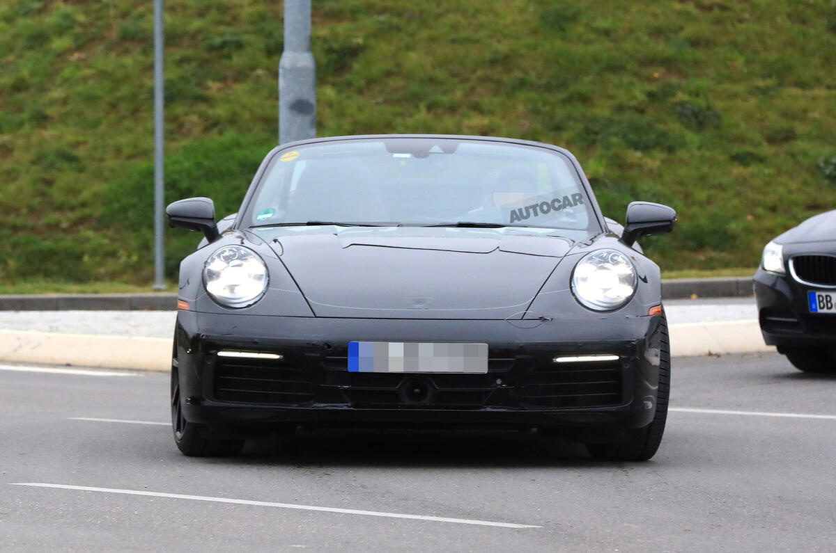 2019 Porsche 911: Speedster design influence and hybrid tech due