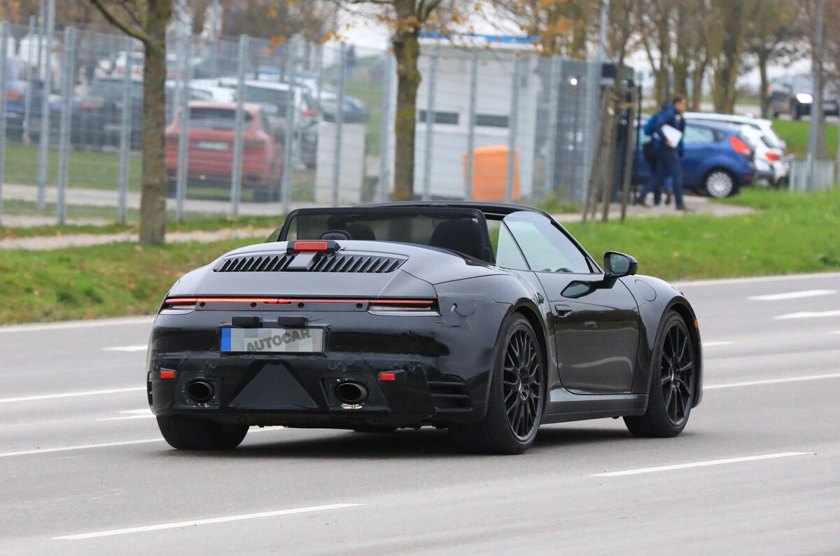 2019 Porsche 911: Speedster design influence and hybrid tech due