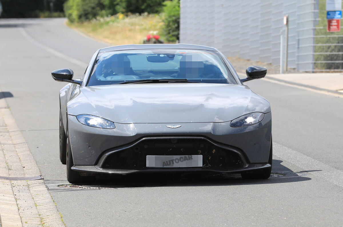 2019 Aston Martin Vantage Will Be First To Mate Manual
