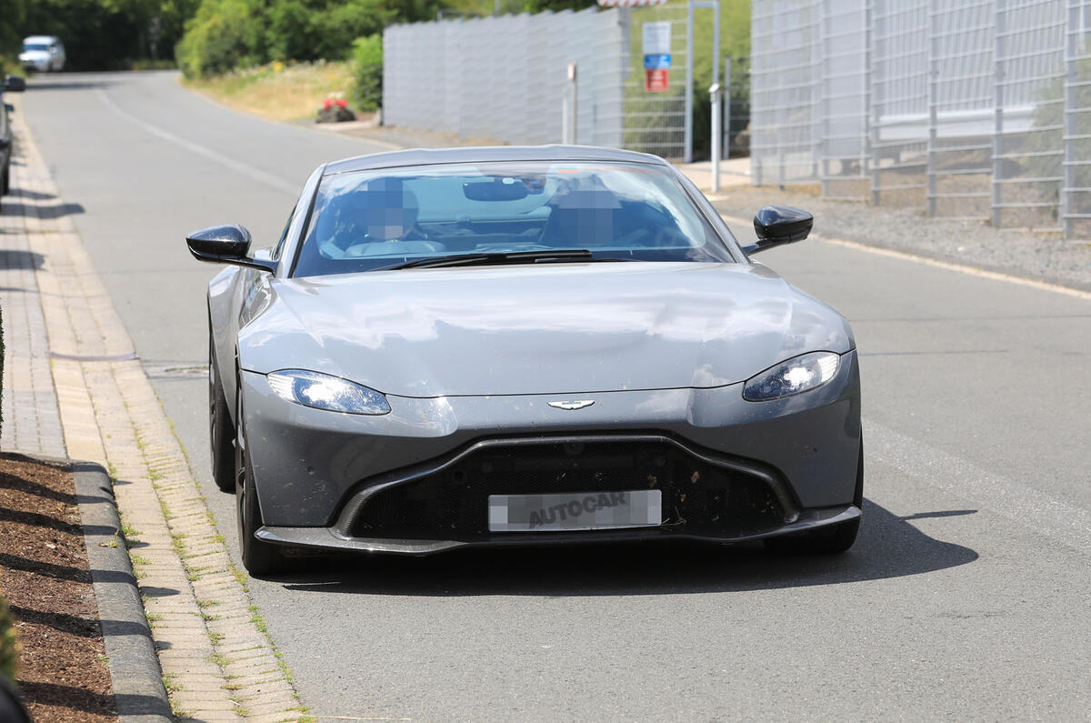 2019 Aston Martin Vantage Will Be First To Mate Manual Gearbox To