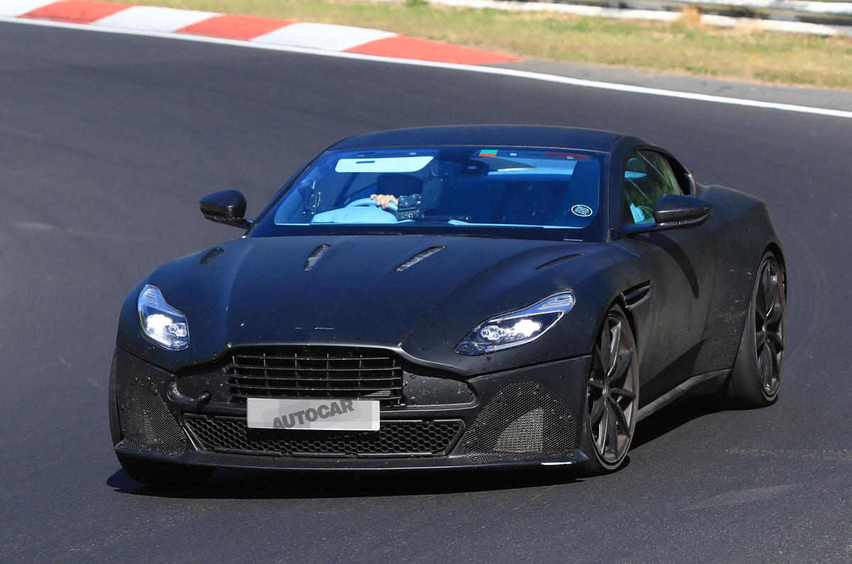 Aston Martin Vanquish to become hardcore V12 supercar in 2018