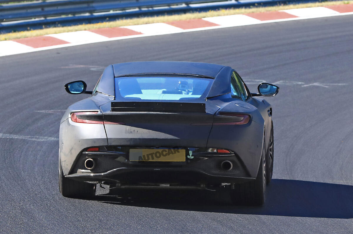 Aston Martin Vanquish to become hardcore V12 supercar in 2018