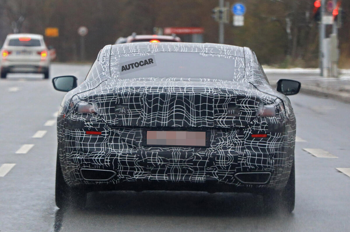 BMW 8 Series coupé and convertible sighting shows design differences
