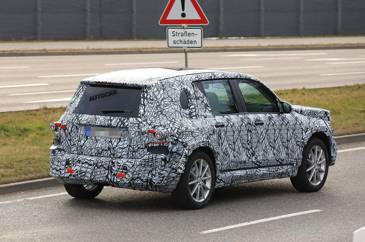 2019 Mercedes-Benz GLB: rugged BMW X1 rival hits ...