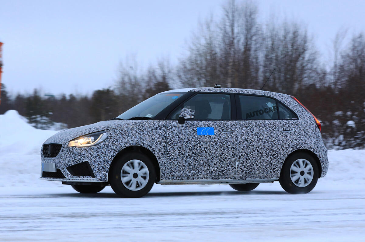2018 MG 3