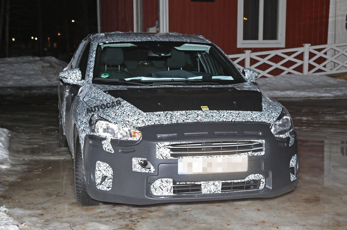 2019 Ford Focus - first spy pictures show evolved design