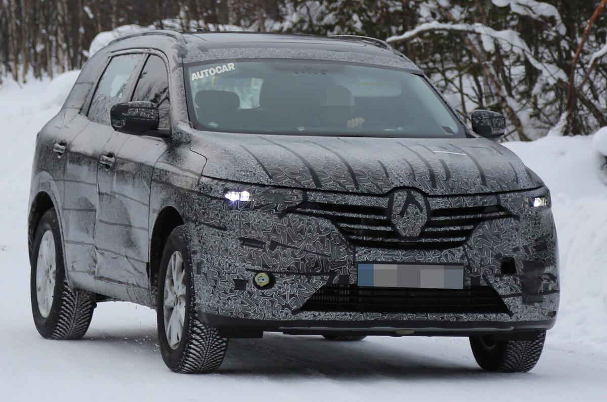 2017 Renault Koleos First Spy Shots Show Styling Of