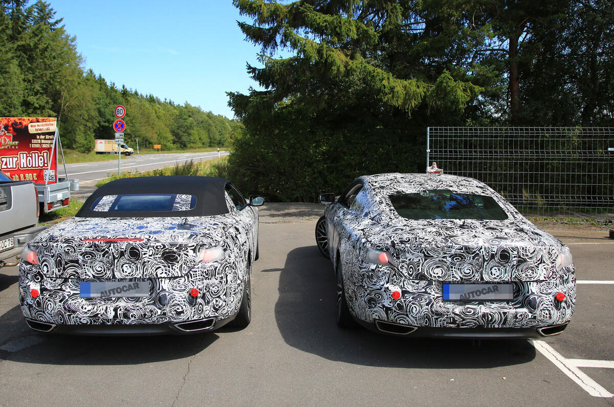 BMW 8 Series coupé and convertible sighting shows design differences