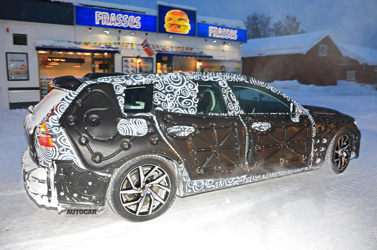 2019 Volvo V60 gets family resemblance and moves upmarket