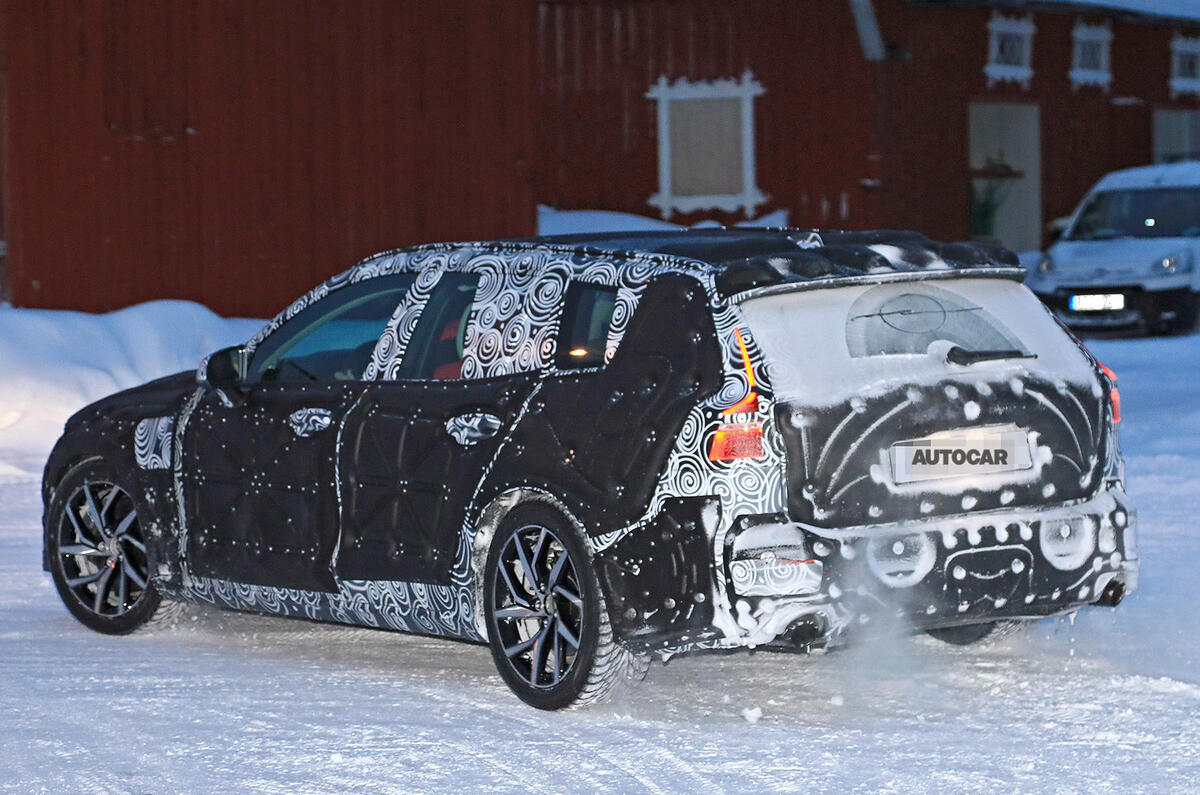 2019 Volvo V60 gets family resemblance and moves upmarket