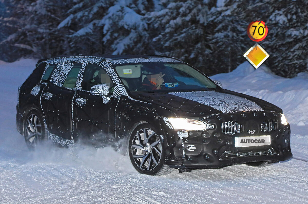 2019 Volvo V60 gets family resemblance and moves upmarket