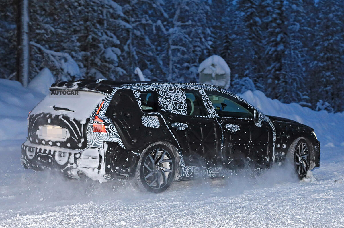 2019 Volvo V60 gets family resemblance and moves upmarket