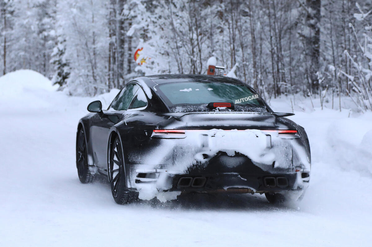 2019 Porsche 911: new pics of 630bhp Turbo S