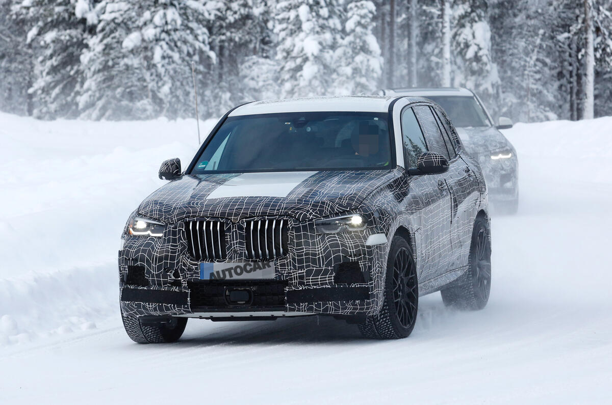 2018 BMW X5: new pics of 592bhp X5 M variant