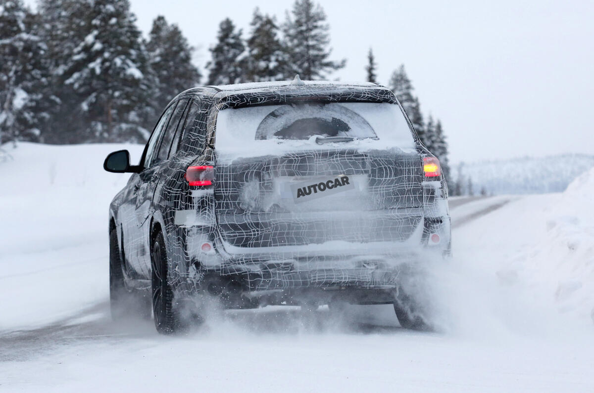 2018 BMW X5: new pics of 592bhp X5 M variant