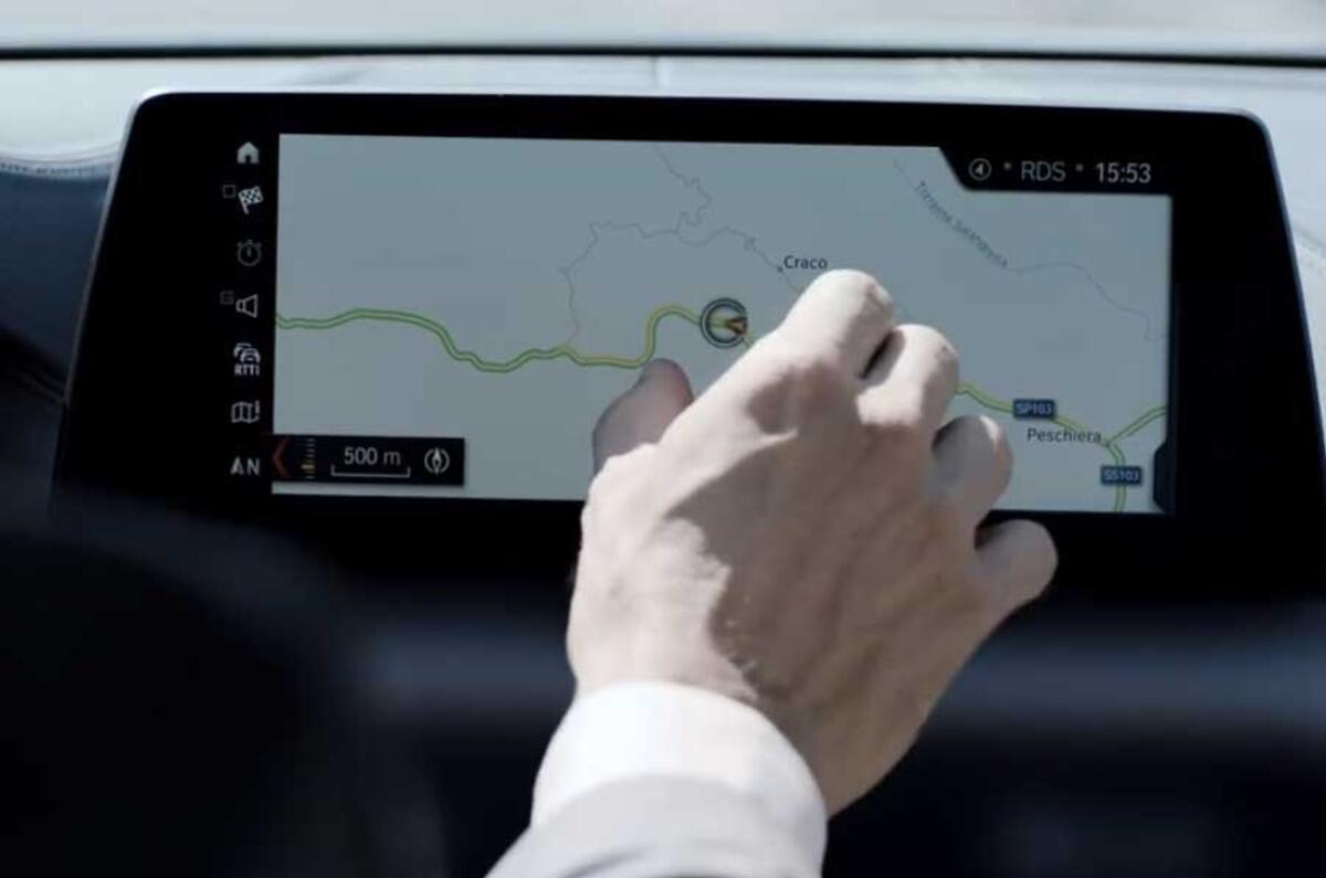 2017 BMW 5 Series previewed in new videos