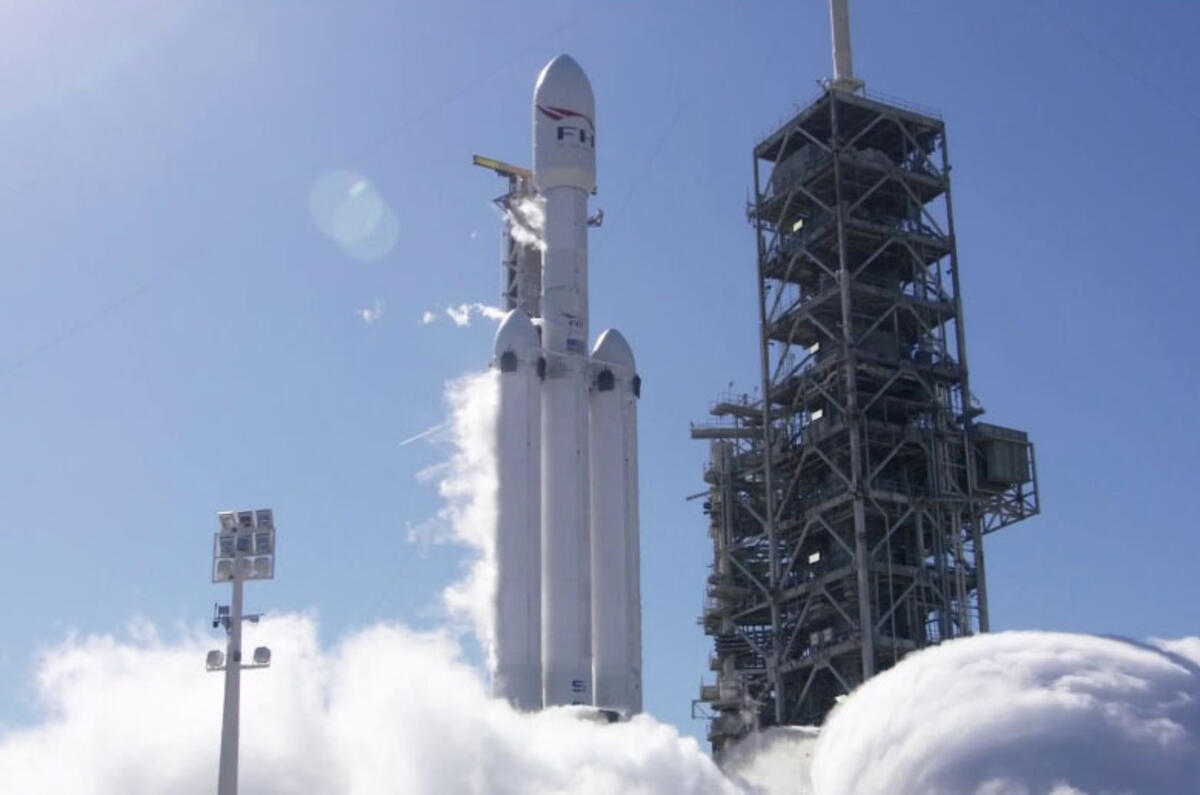 SpaceX Falcon Heavy rocket en route to Mars with Tesla Roadster | Autocar