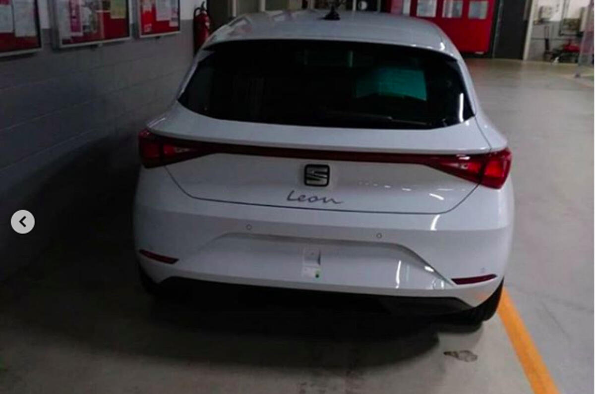 2020 Seat Leon rear end spy shot