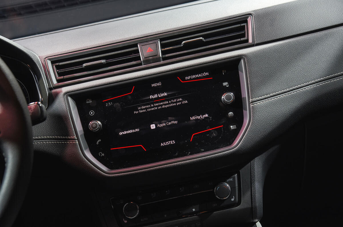 New Seat Arona revealed as Nissan Juke rival