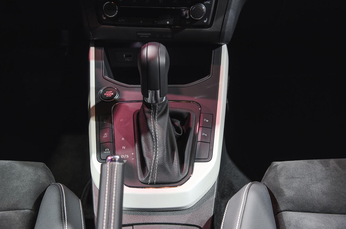 New Seat Arona revealed as Nissan Juke rival