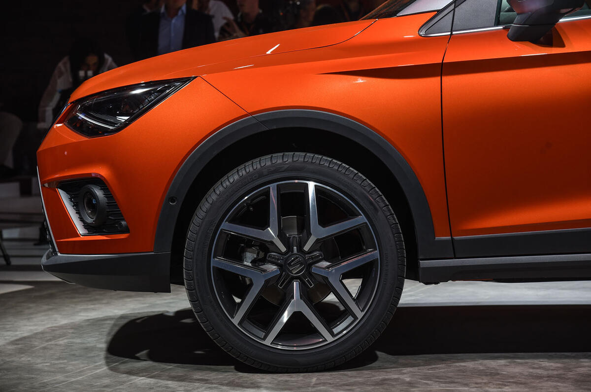 New Seat Arona revealed as Nissan Juke rival