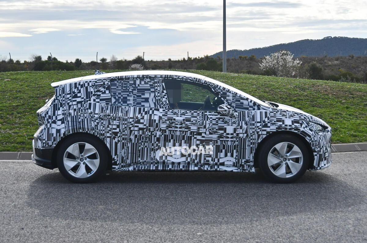 Seat El Born camo'd prototype spy photos - side