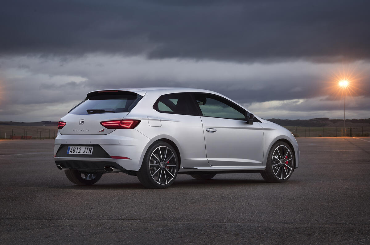 17 Seat Leon Cupra 300 Review Autocar