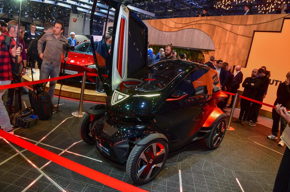 seat_twizy_2586c.jpg?itok=dmysAXc_