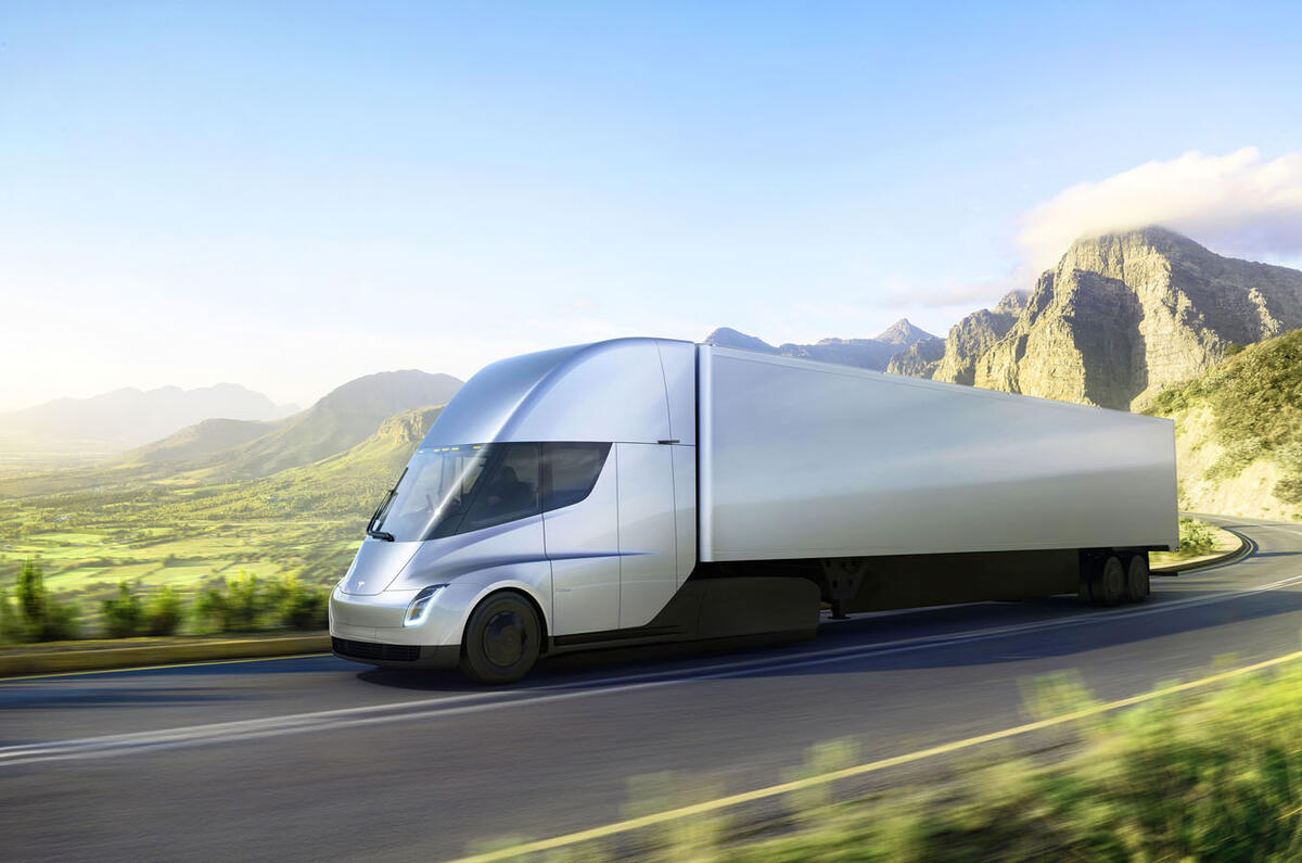 tesla semi lorry to have range of up to 600 miles says musk autocar