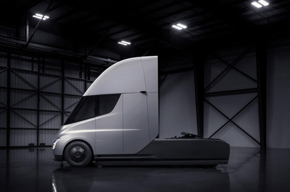 Tesla semi truck revealed with 5.0sec 0-60mph time