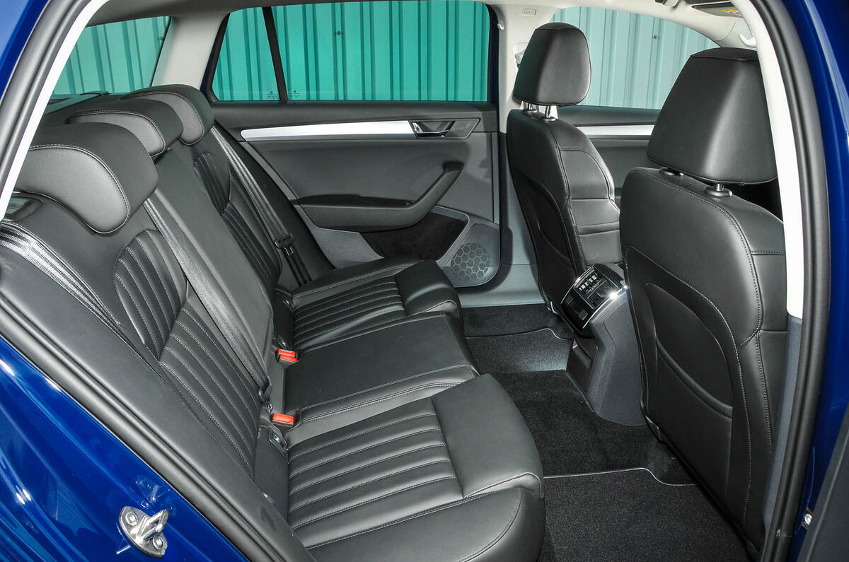 Skoda Superb Estate 2 0 Tsi 280 4x4 Dsg Review Autocar