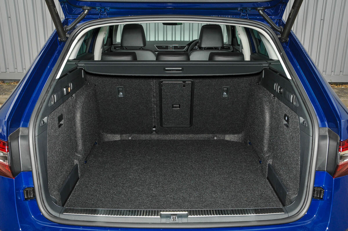 Skoda Superb Estate 2 0 Tsi 280 4x4 Dsg Review Autocar