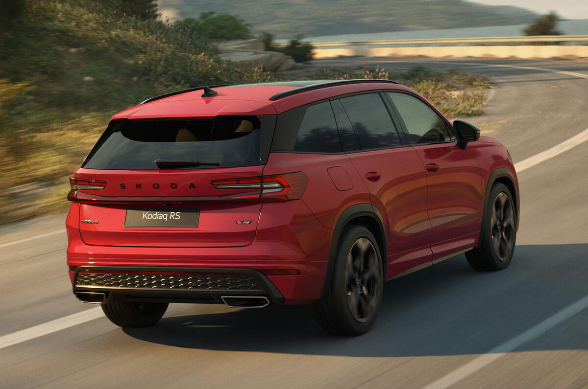 Skoda Kodiaq vRS 2025 rear quarter tracking