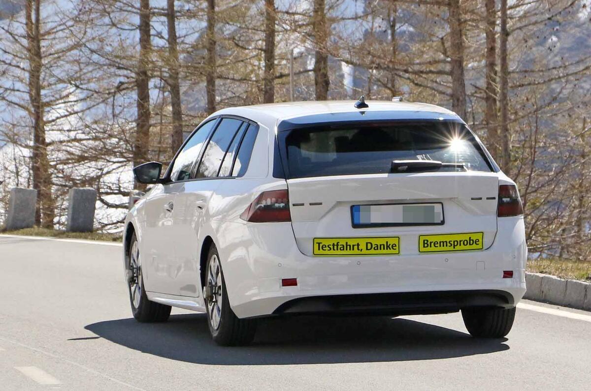 2019 Skoda Octavia estate spy shots