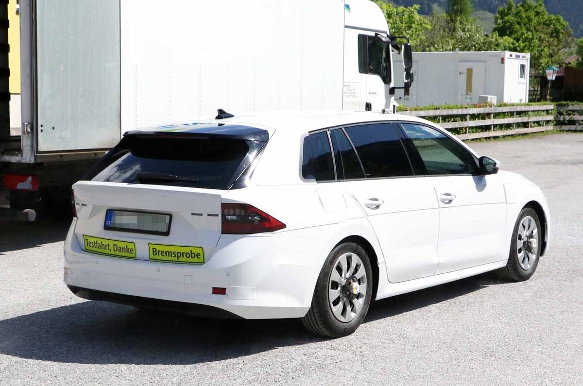 2019 Skoda Octavia estate spy shots