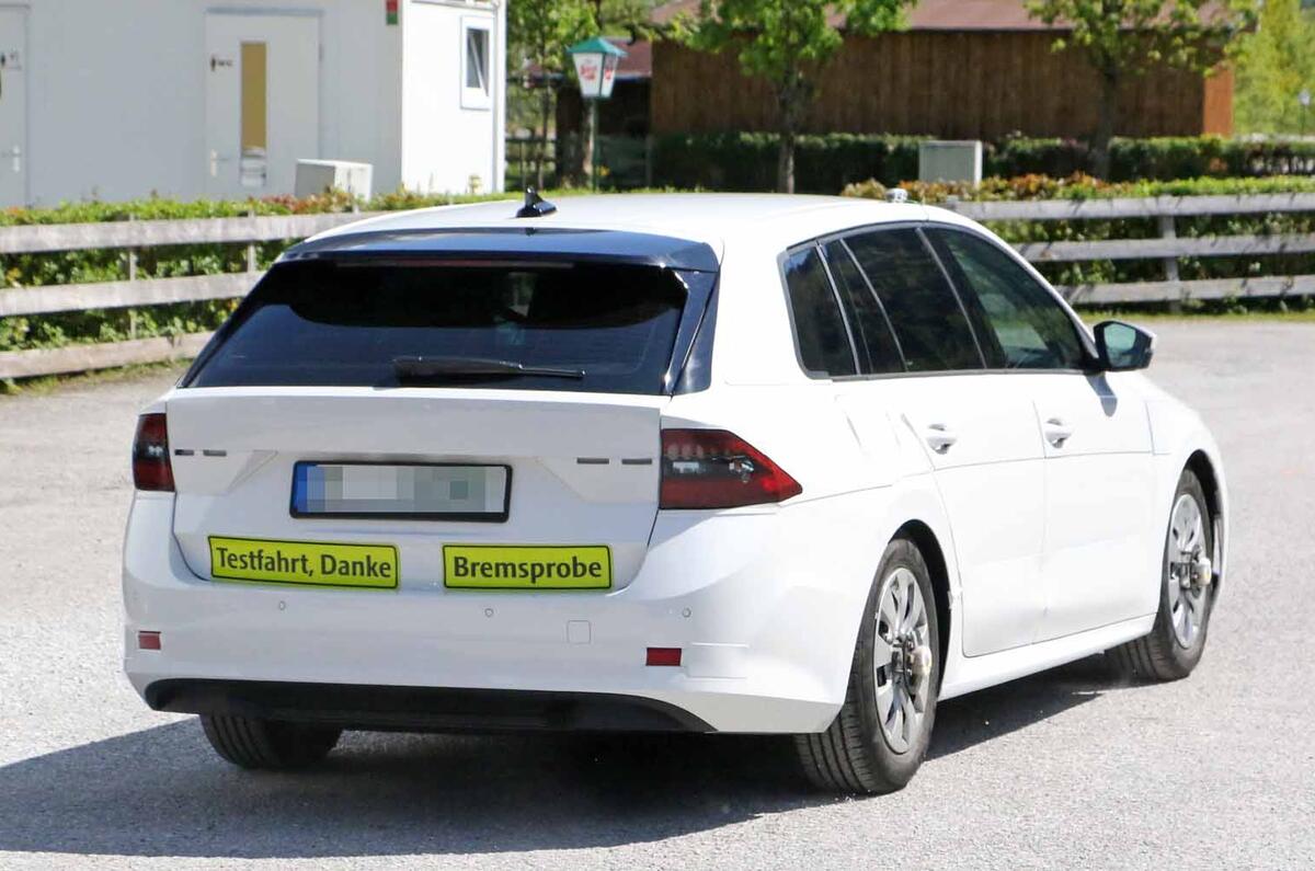 2019 Skoda Octavia estate spy shots